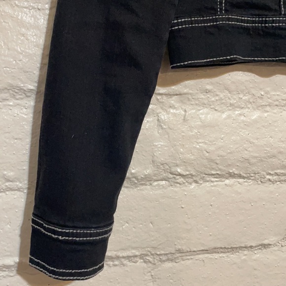 ❌SOLD❌ 🎁Holiday Sale! Now till the end of December. Amethyst Jacket - Picture 6 of 15